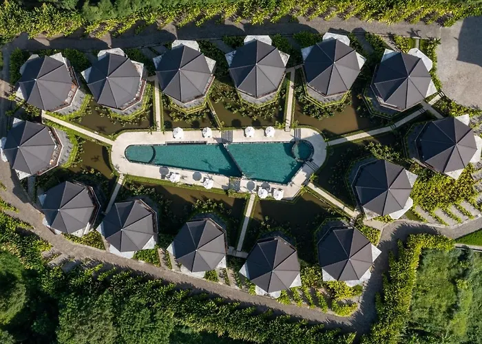 Swan Paradise A Pramana Experience 4*